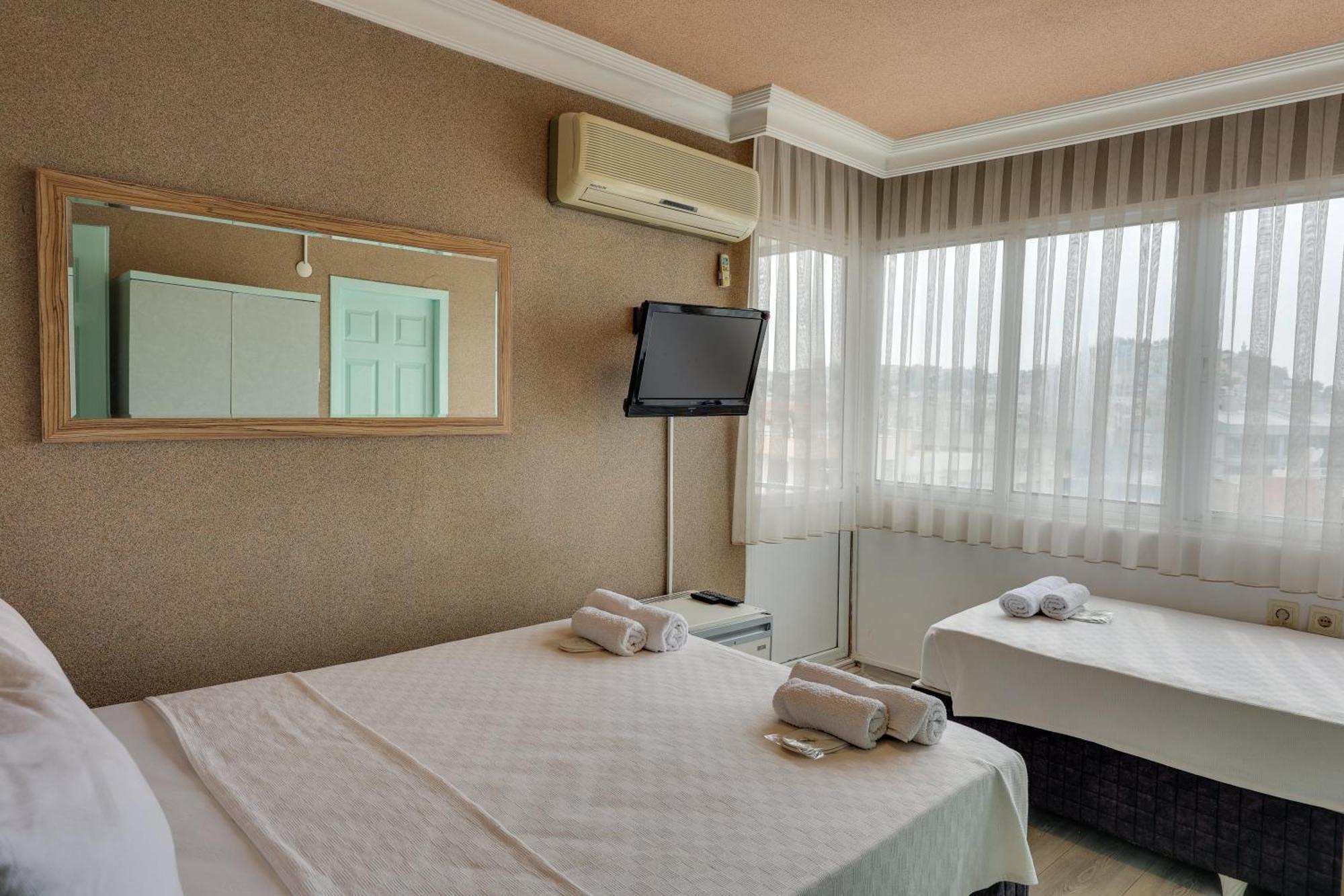 Hikmethan Otel Кушадасы Экстерьер фото