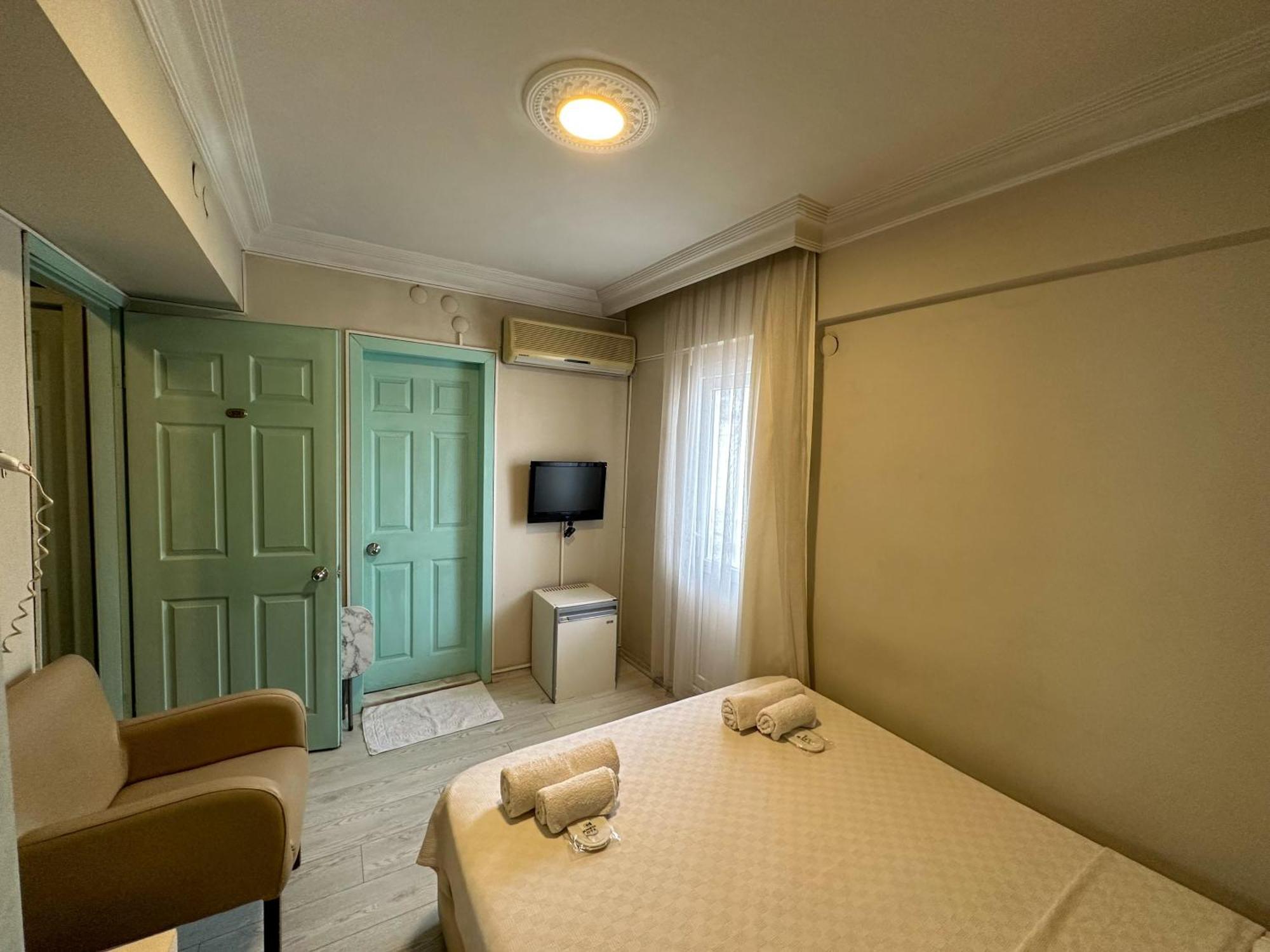 Hikmethan Otel Кушадасы Экстерьер фото