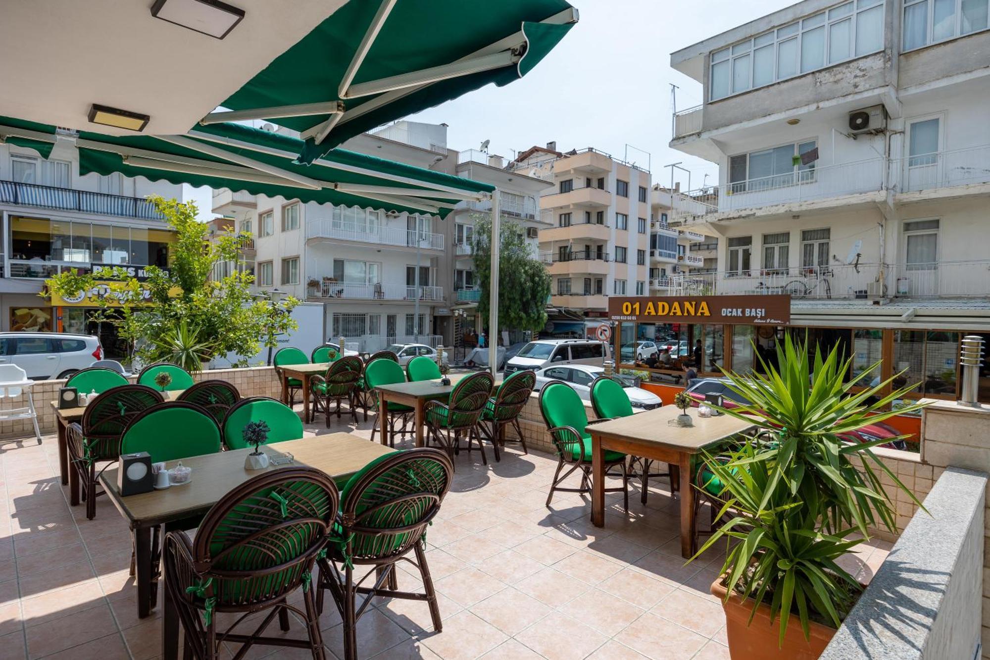 Hikmethan Otel Кушадасы Экстерьер фото